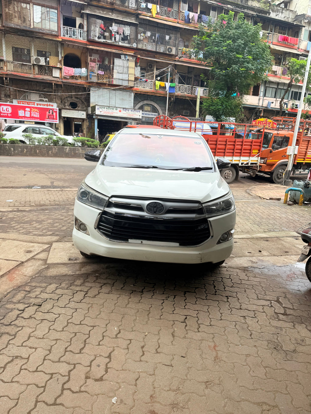 Lite red chameleon tint applied on car windshield
